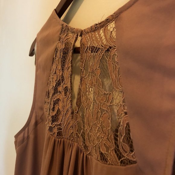 Blush Taupe Lace Tank - DanielRainn - Size Medium - Picture 7 of 8